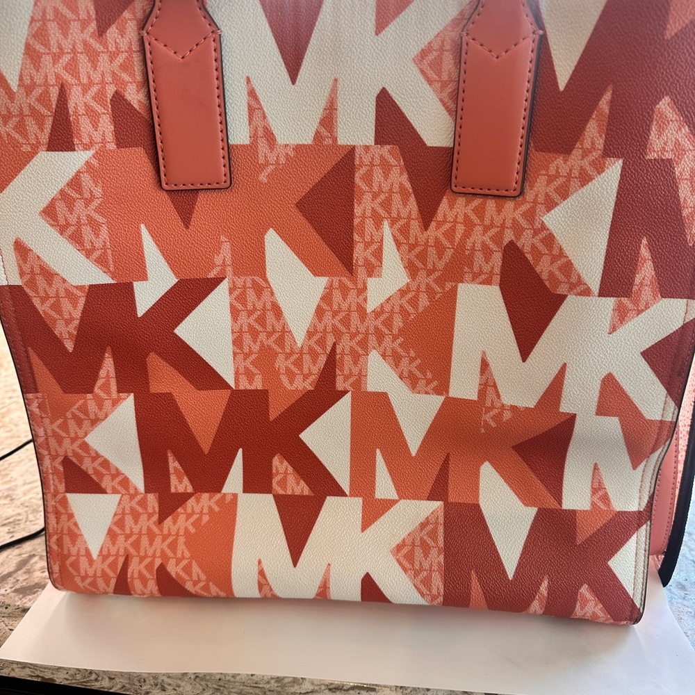 Michael Kors Coral and White MK Logo Tote - Picture 5 of 6